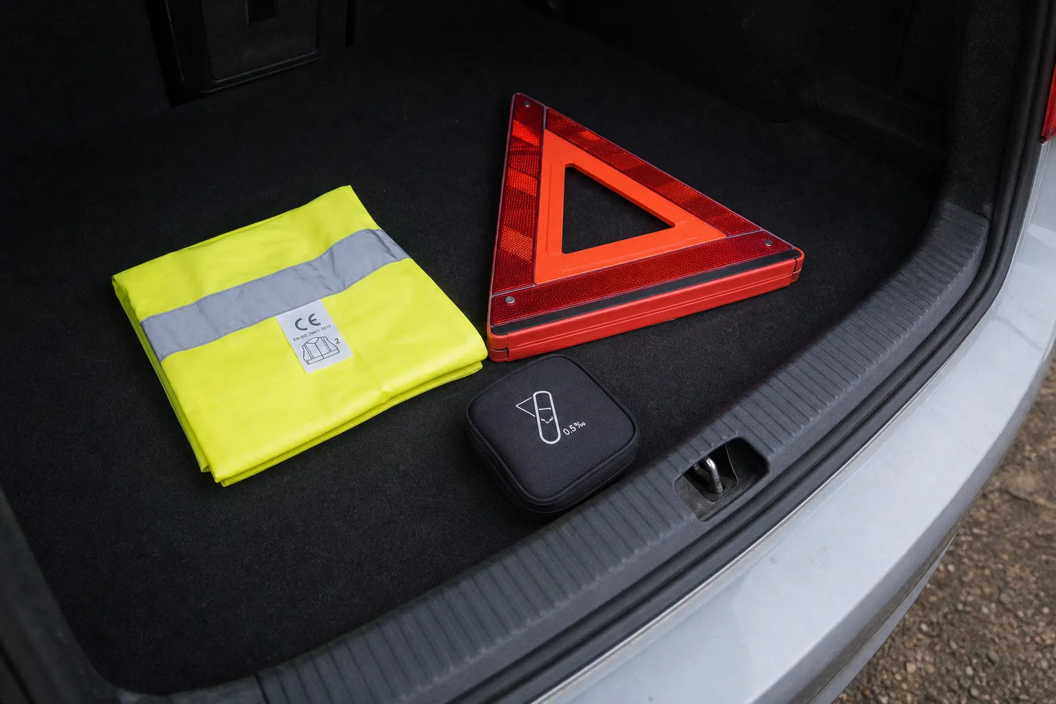Équipement obligatoire en voiture : le verdict pour être en règle