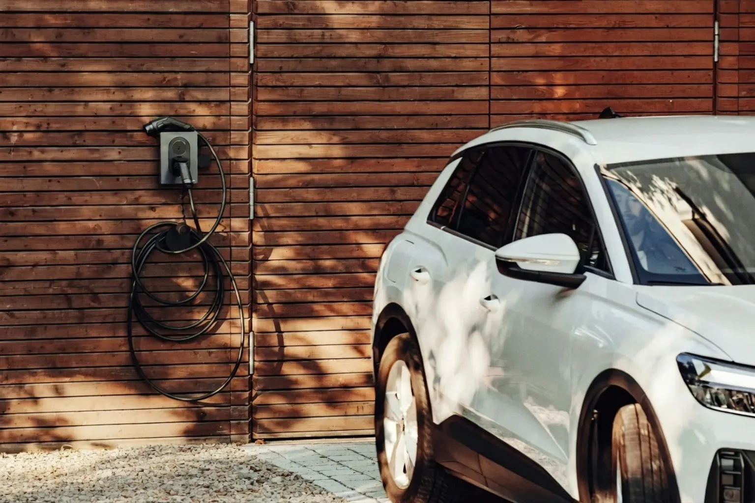 Islande : pourquoi les touristes boudent les voitures électriques de location