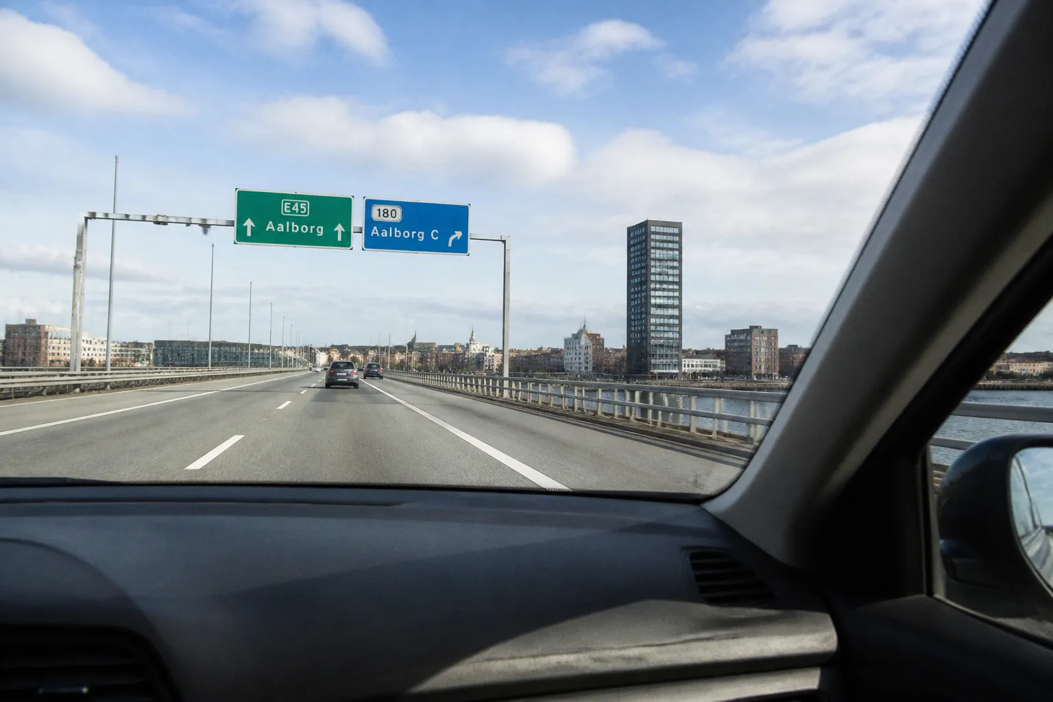 Location de voiture à Aalborg (Danemark) : le guide pratique