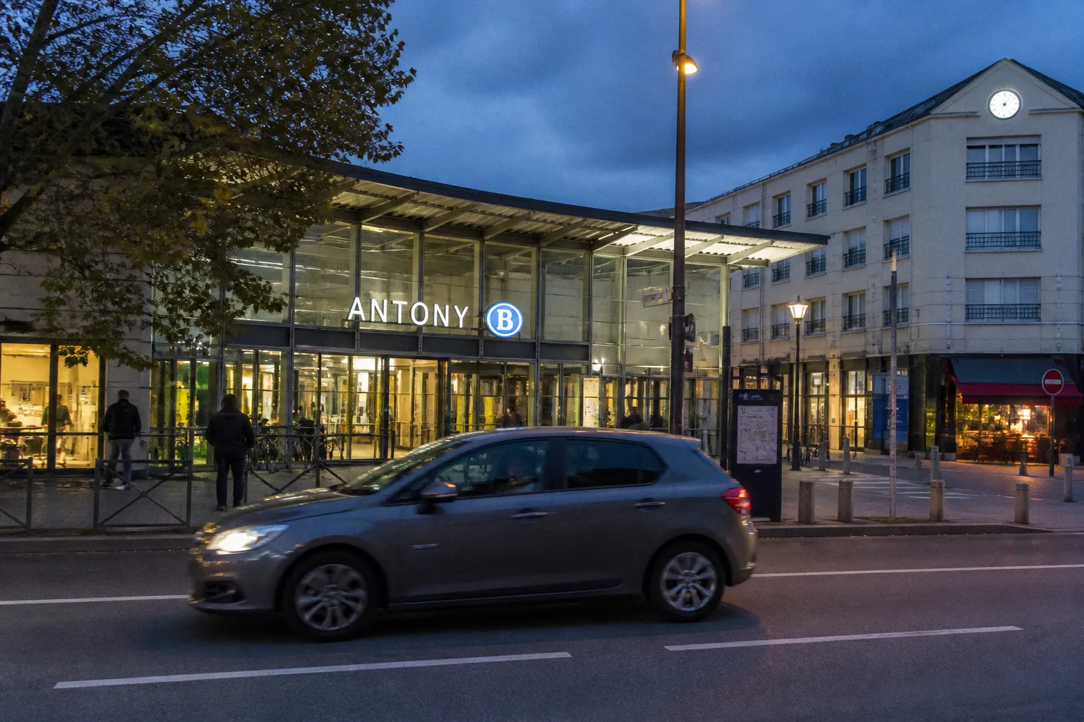 Location de voiture à Antony : guide pratique
